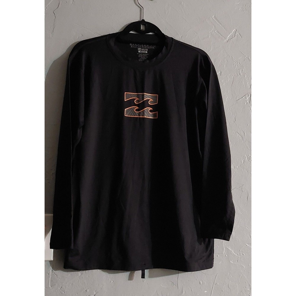 BILLA BONG  T shirt  Mens Size M, Spandex,Nylon,Long Sleeve,18 Inch Of Armp  To